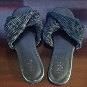 Norstrom Rack Black Woven Slide Sandals